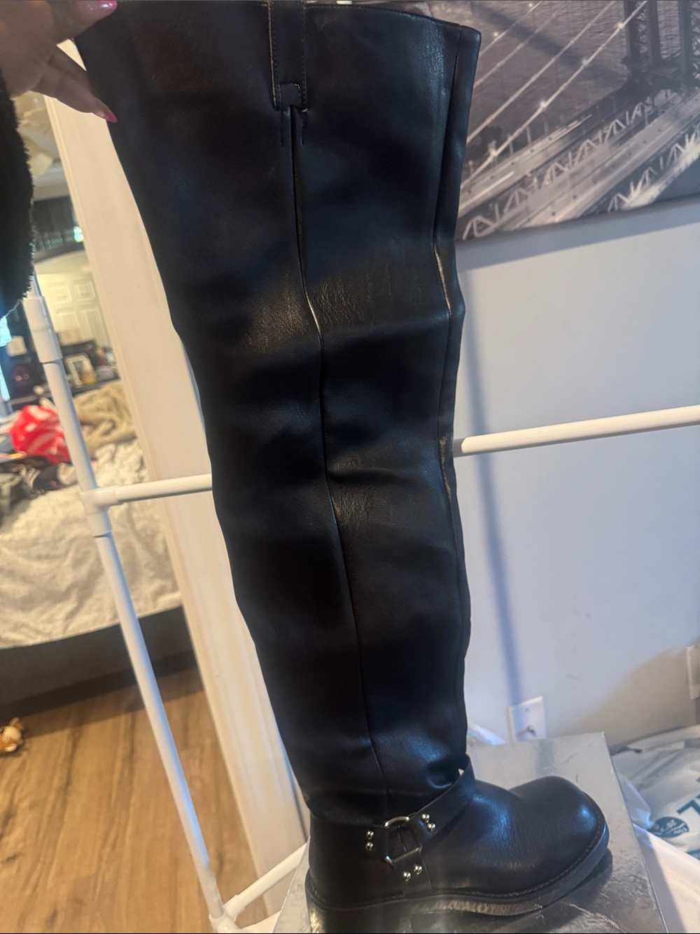 Black Tall Women's Leather Boots — Classic Knee-High Riding Style